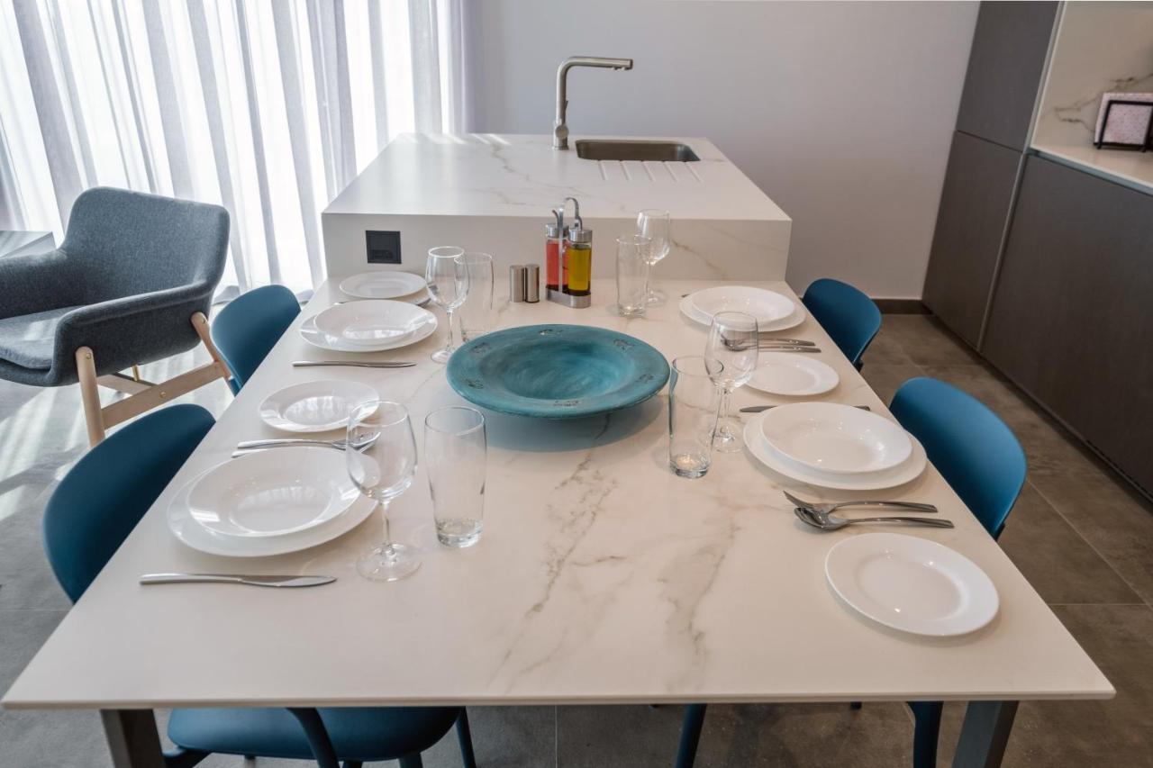 Gaia Seaview Apartment 1 Larnaca Buitenkant foto